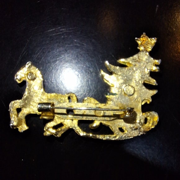 Vintage Enameled Christmas Sleigh Horse Brooch Pin - Picture 3 of 3